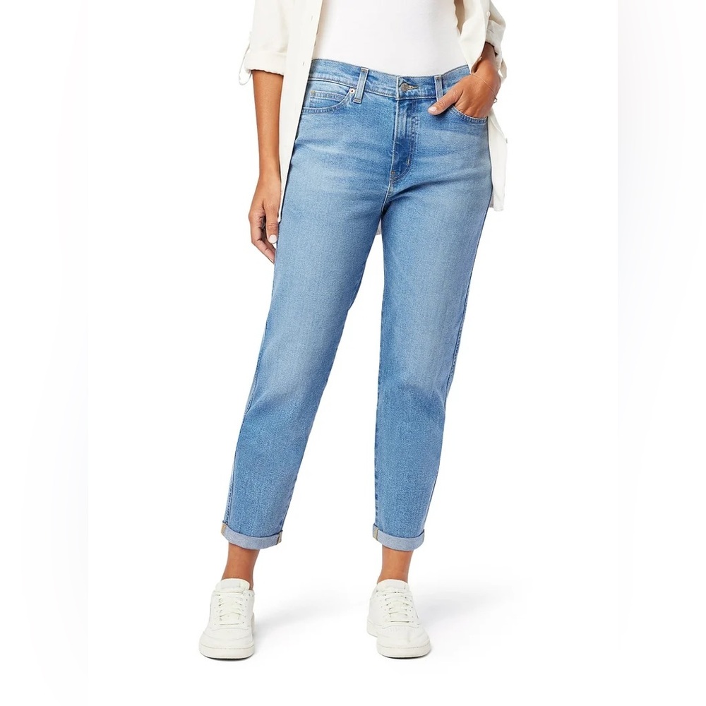 Levi's Light Blue Straight Leg Women's Jeans